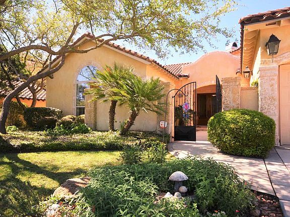 2nd image of 122 Lantana Way