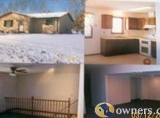 1535 McDonald Dr SW, Hutchinson, MN 55350