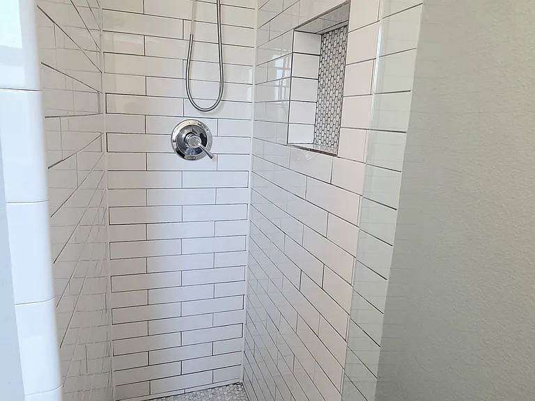 305 Dublin Dr — Photo 17