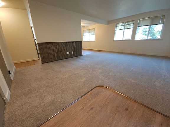 2nd image of 2323 SW Elmwood Dr APT 3