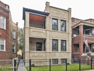 3316 W Pensacola Ave, Chicago, IL, 60618
