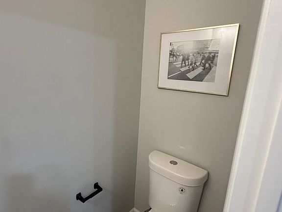 5th image of 1127C Page St