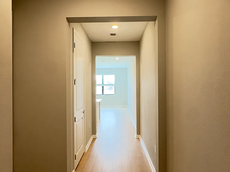 4298 Efendi Dr — Photo 5