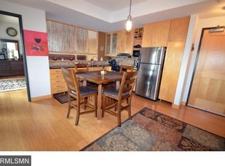 10 E 26th St APT 200, Minneapolis, MN 55404