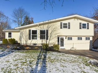 5 Fordham Dr, Milford, MA 01757