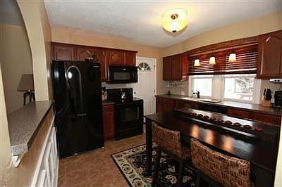 5th image of 2705 Colonial Ave