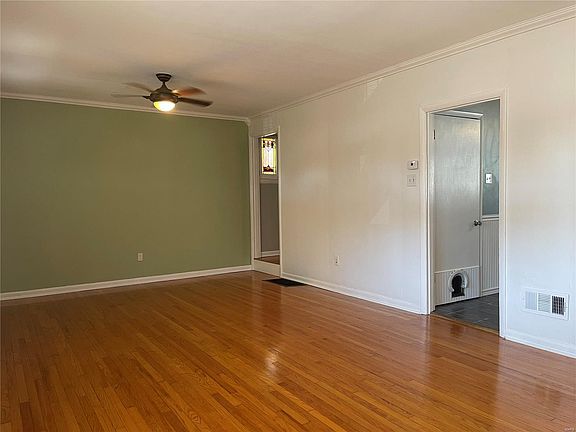 3rd image of 6275 Hoffman Ave