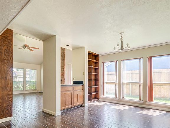 4th image of 5525 Rock Springs Dr