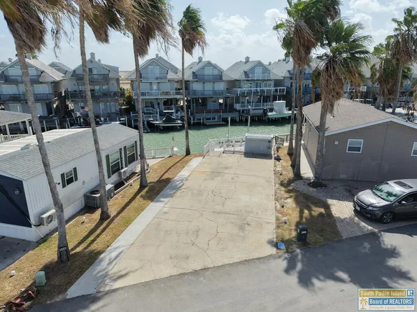 800 E Oyster Dr, Port Isabel, TX 78578