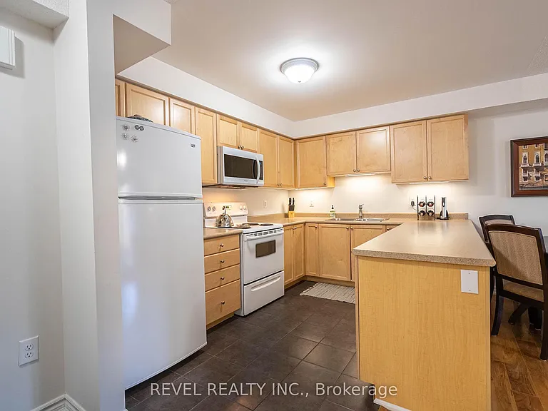 39 Coulter St #25 — Photo 7