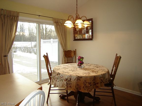 5th image of 4132 Holl Ave