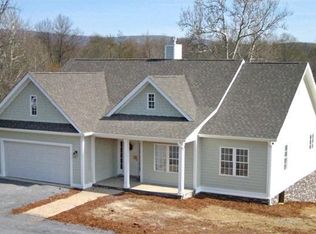 2260 Lyndhurst Rd, Waynesboro, VA 22980