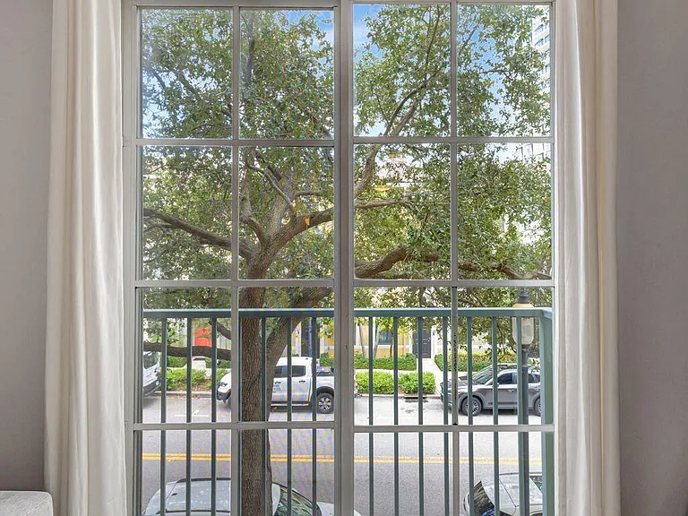 630 Sapodilla Ave #223 — Photo 16
