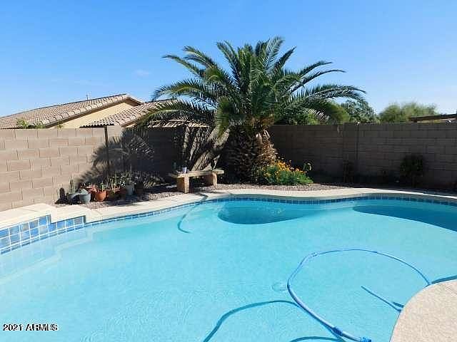 1st image of 43598 W Colby Dr