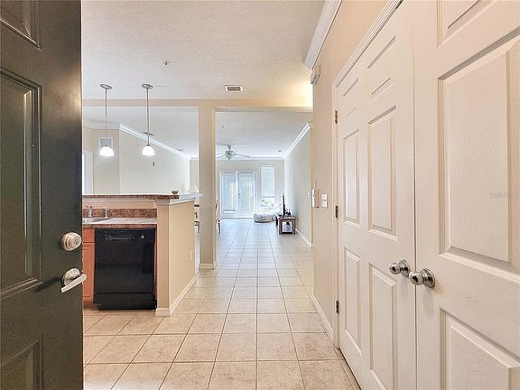 4th image of 1185 SW 9th Rd APT 306