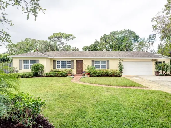 2401 Victory Blvd, Vero Beach, FL 32960