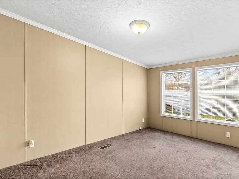 69 Page Meadow Ln — Photo 18
