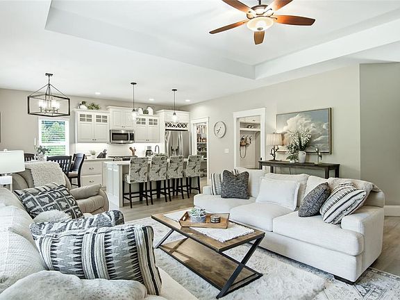 4th image of 2580 McKinley Road