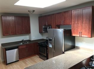 2823 N Clybourn Ave #2, Chicago, IL 60618