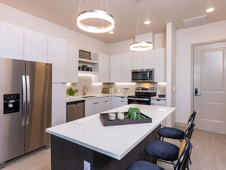 Zeta Apartments — Photo 15