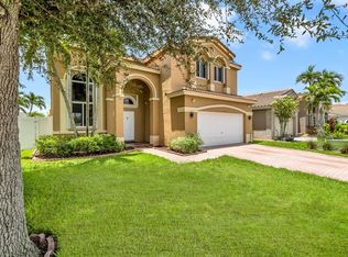 10714 SW 17th Pl, Davie, FL 33324