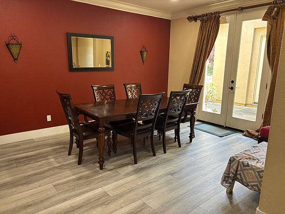 5th image of 4800 Village Green Dr