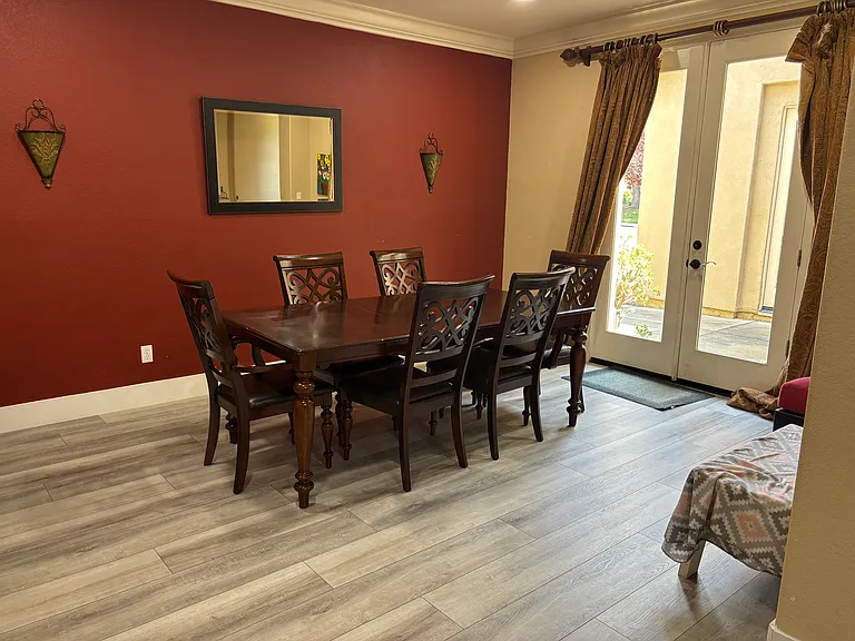 4800 Village Green Dr — Photo 5