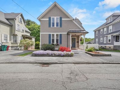 30 Wentworth Ave, Lowell, MA, 01852