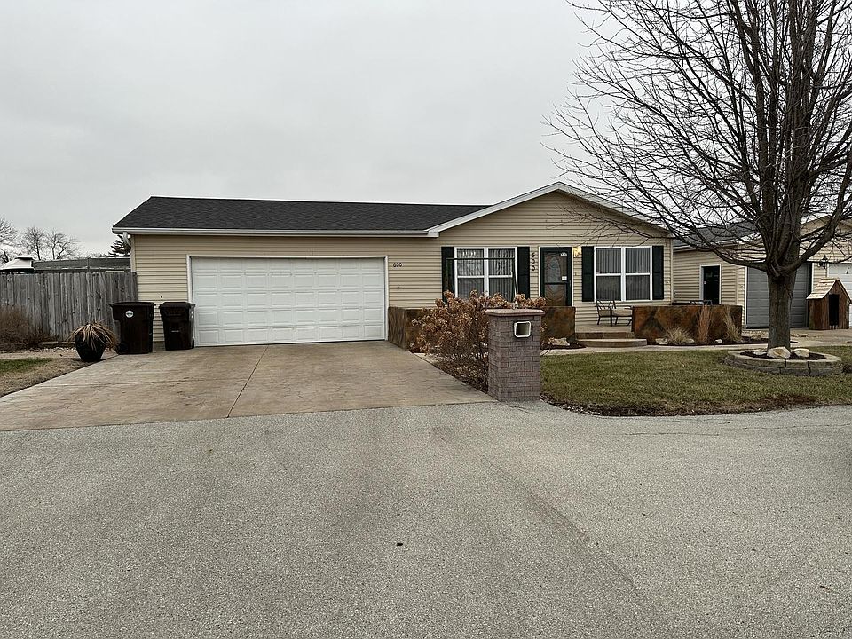 1st image of 600 E Wood Dr