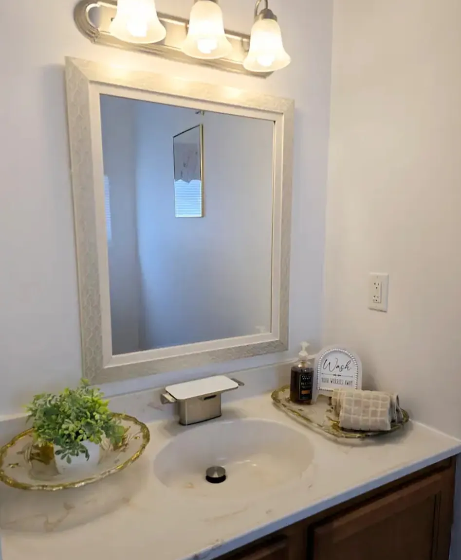 6365 Ventnor Dr — Photo 3