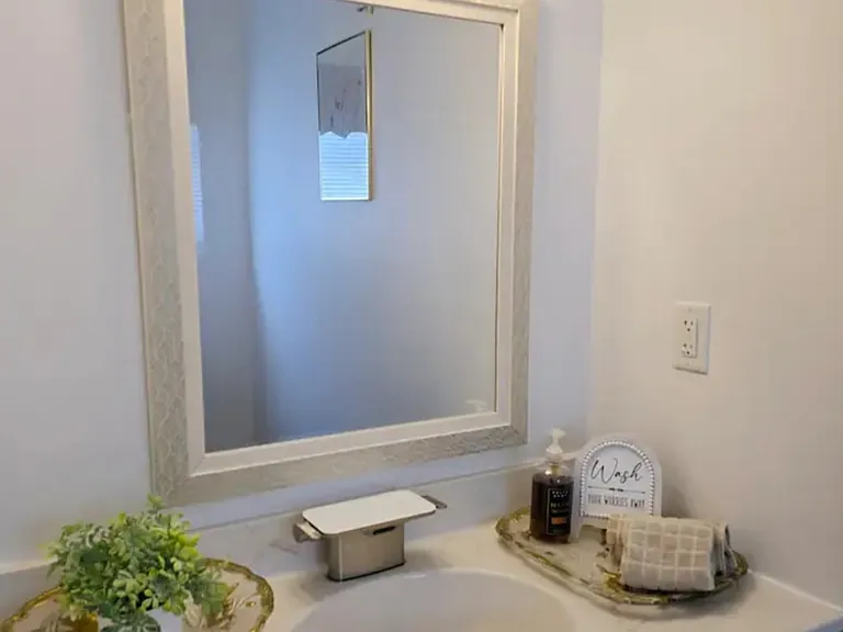 6365 Ventnor Dr — Photo 3
