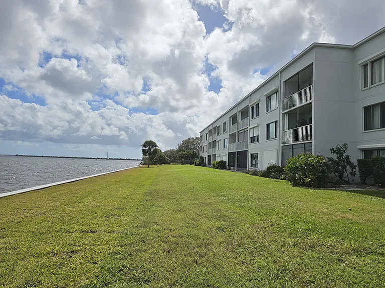 6760 N Highway 1 #3304 — Photo 1