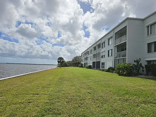 6760 N Highway 1 #3304 Photo 1