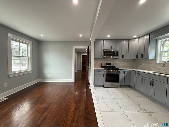 2nd image of 30 Hadley St