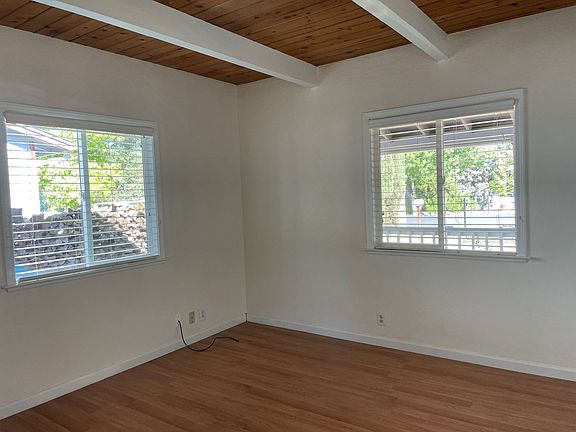 5th image of 10977 Woodchuck Ct