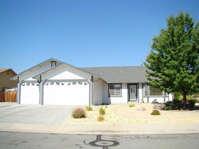 1st image of 2279 Penguin Dr