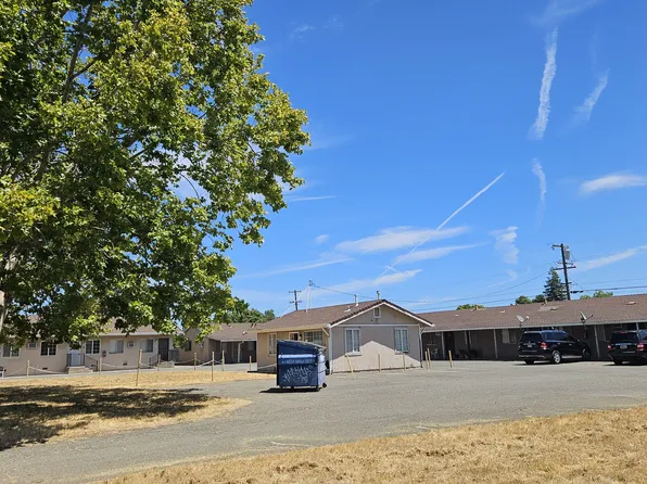 2501 45th Ave APT 4, Sacramento, CA 95822