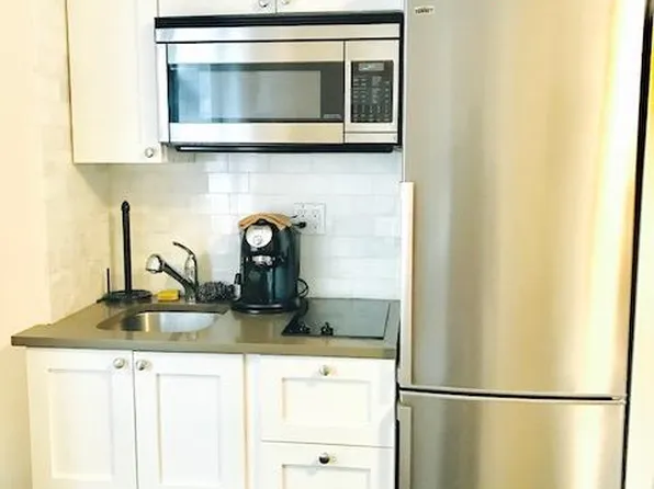 5 Tudor City Place image 2 of 2