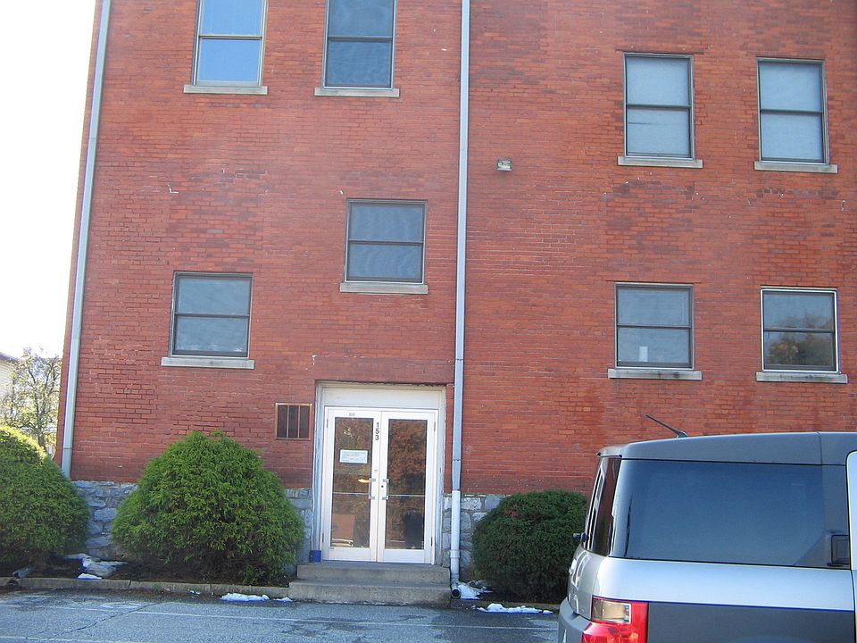 1st image of 153 E High St APT 303