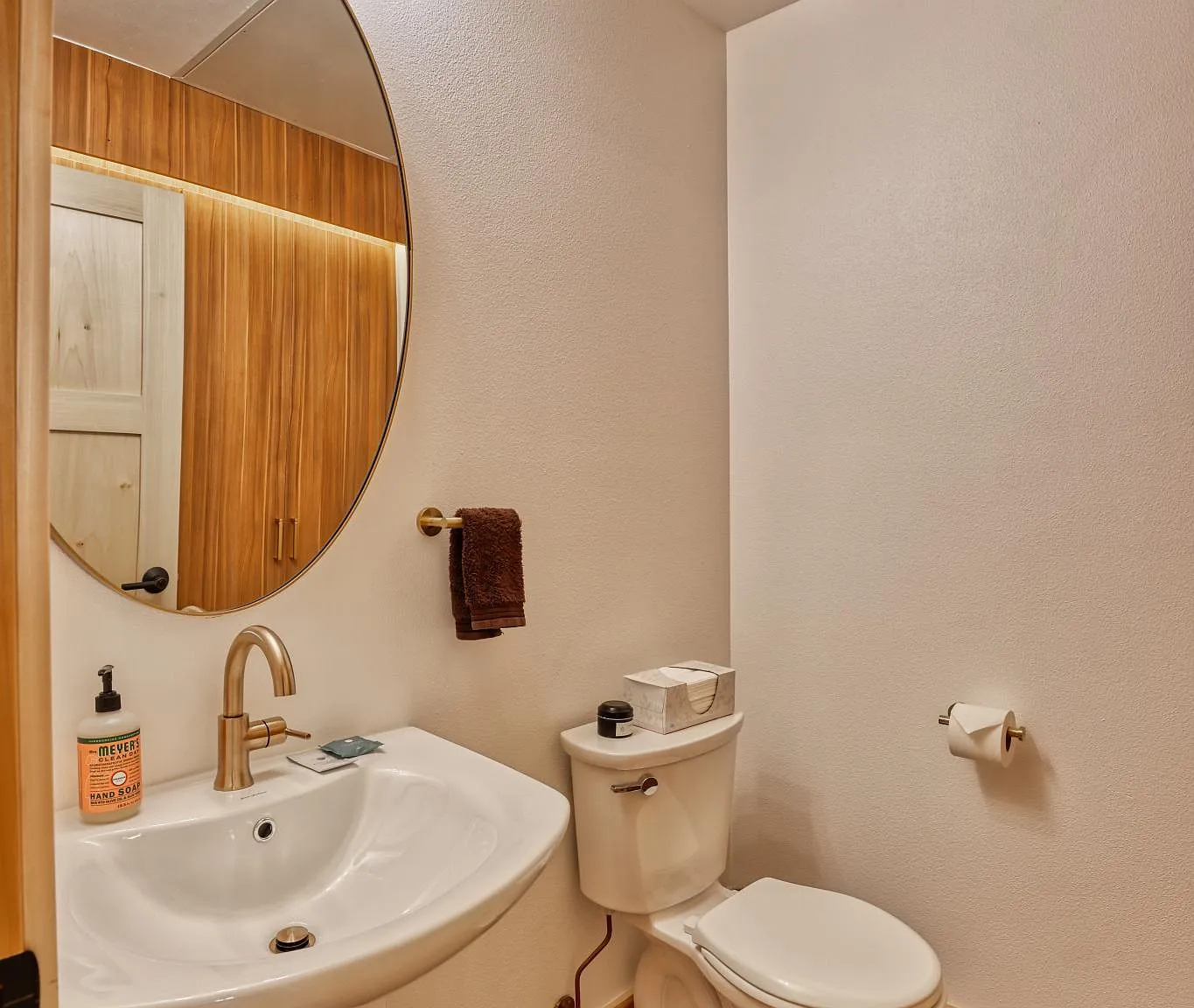 2 bed, 2.5 bath, 1650 sqft, $3,100 — Photo 4