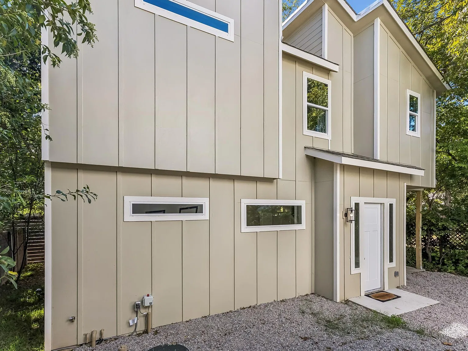 2 bed, 2.5 bath, 1100 sqft, $2,900 — Photo 4
