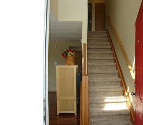 3rd image of 7666 Farm Hill Dr