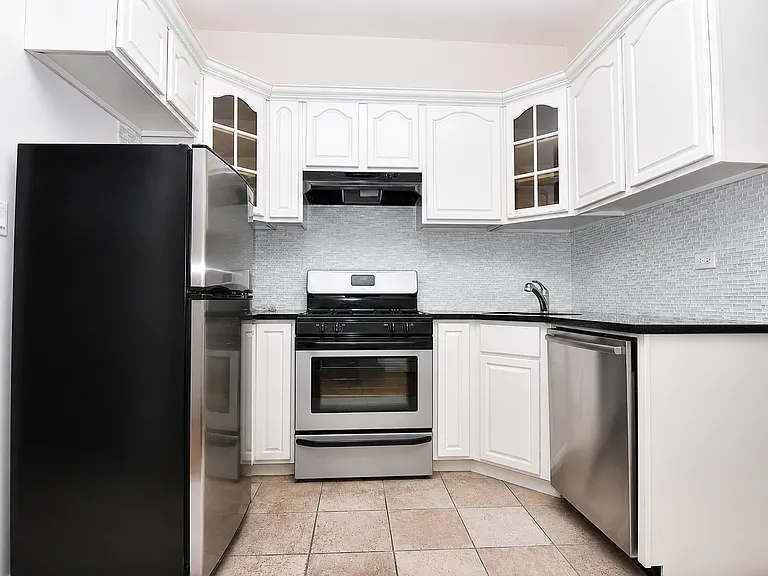 173 E 117th St #1 — Photo 4