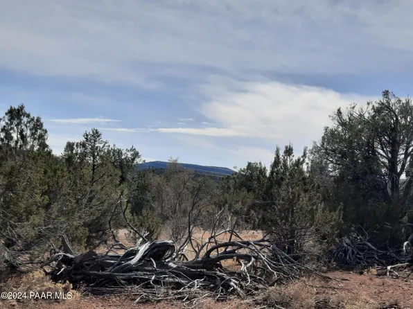 LOT 2016 N El Gallo Ln, Seligman, AZ 86337
