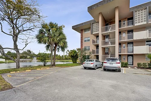 3051 NW 46th Ave #101 Photo 1