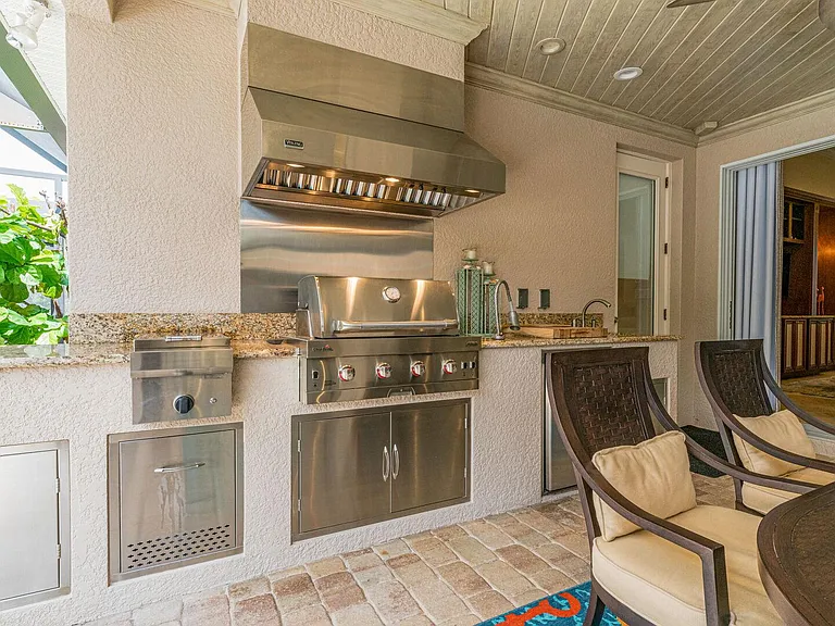 7667 Martino Cir — Photo 3