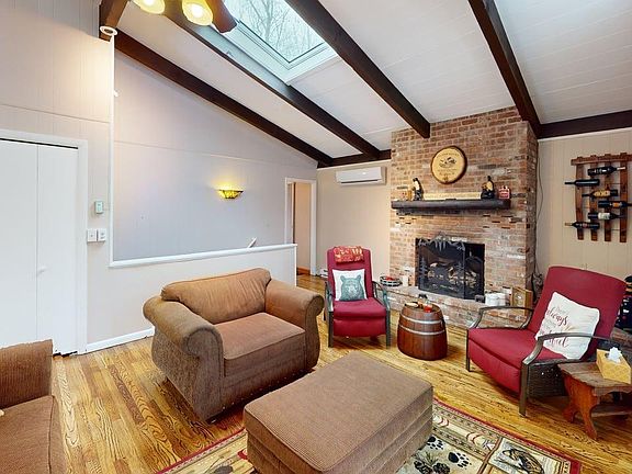 5th image of 109 Ridge Rd