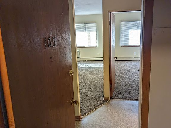 2nd image of 2820 W Kilbourn Ave APT 105