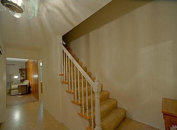 2nd image of 2806 Flamewood Dr