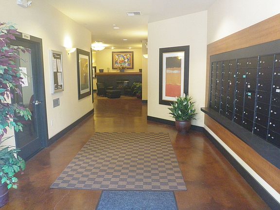 3rd image of 1323 Boren Ave APT 408